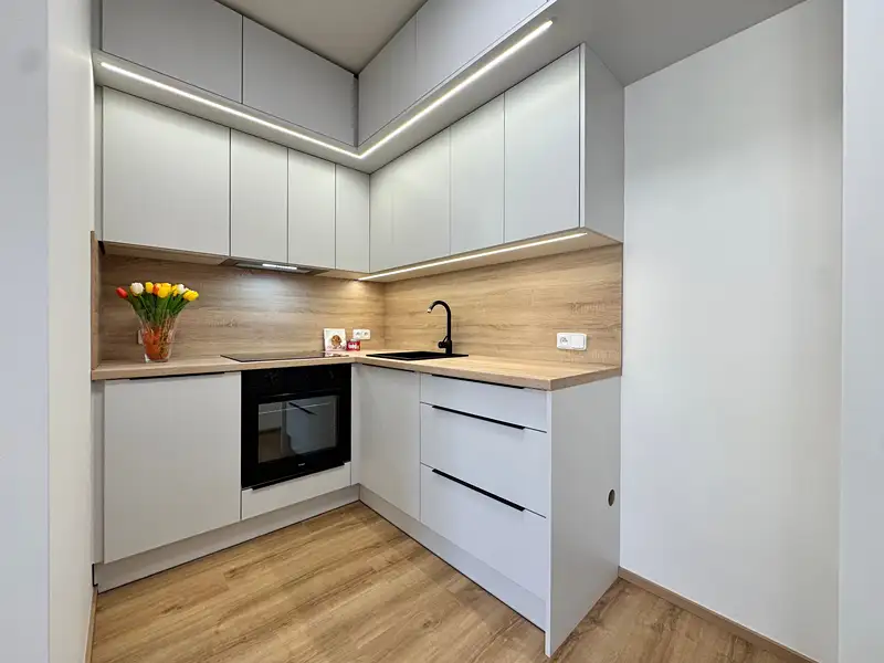 Pronájem bytu 1+kk 38 m², Kralupy nad Vltavou – náhled fotky 2