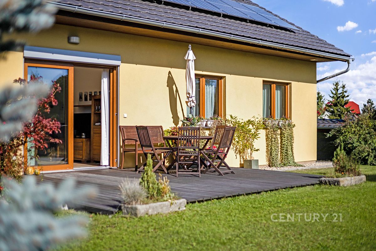 Prodej rodinného domu 67 m², pozemek 924 m² – fotografie 3