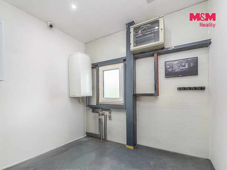 Prodej komerčního prostoru, 270 m² (7 z 13)