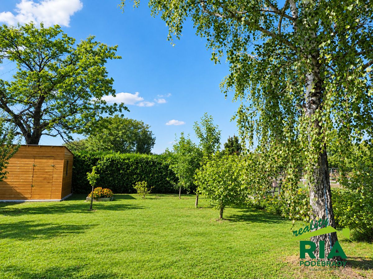 Prodej rodinného domu 162 m², pozemek 793 m² – fotografie 2