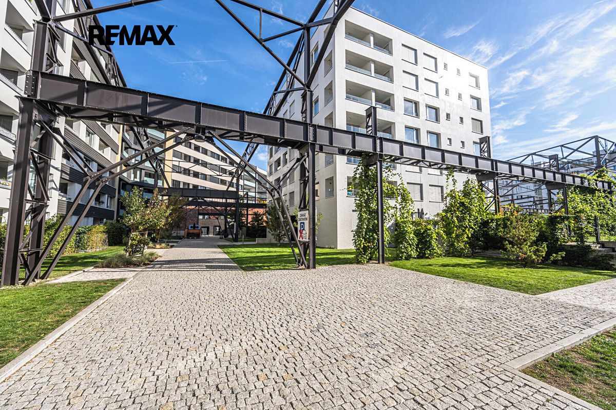 Pronájem bytu 2+kk 60 m²