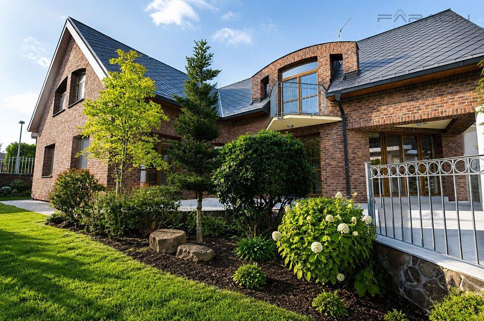 Pronájem vily 384 m², pozemek 670 m²