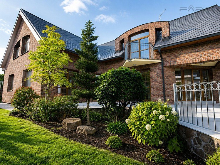Haus zur Miete, 384 m² (1 von 14)