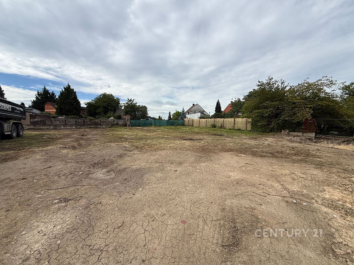 Prodej stavebního pozemku 1052 m² – fotografie 3