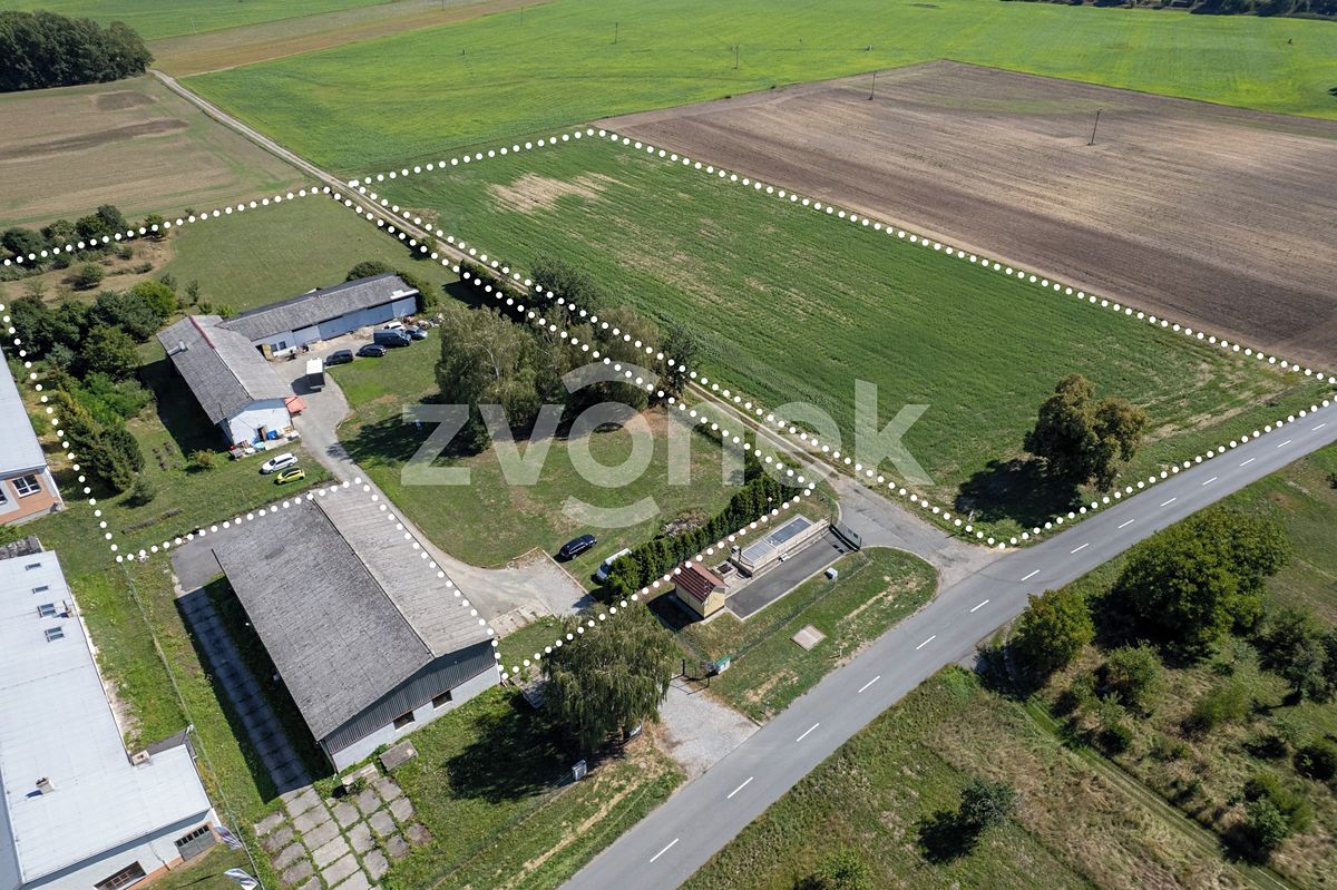 Prodej komerční nemovitosti 740 m²