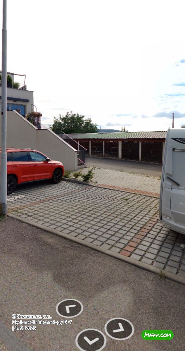 Pronájem garážového stání 16 m² – fotografie 3