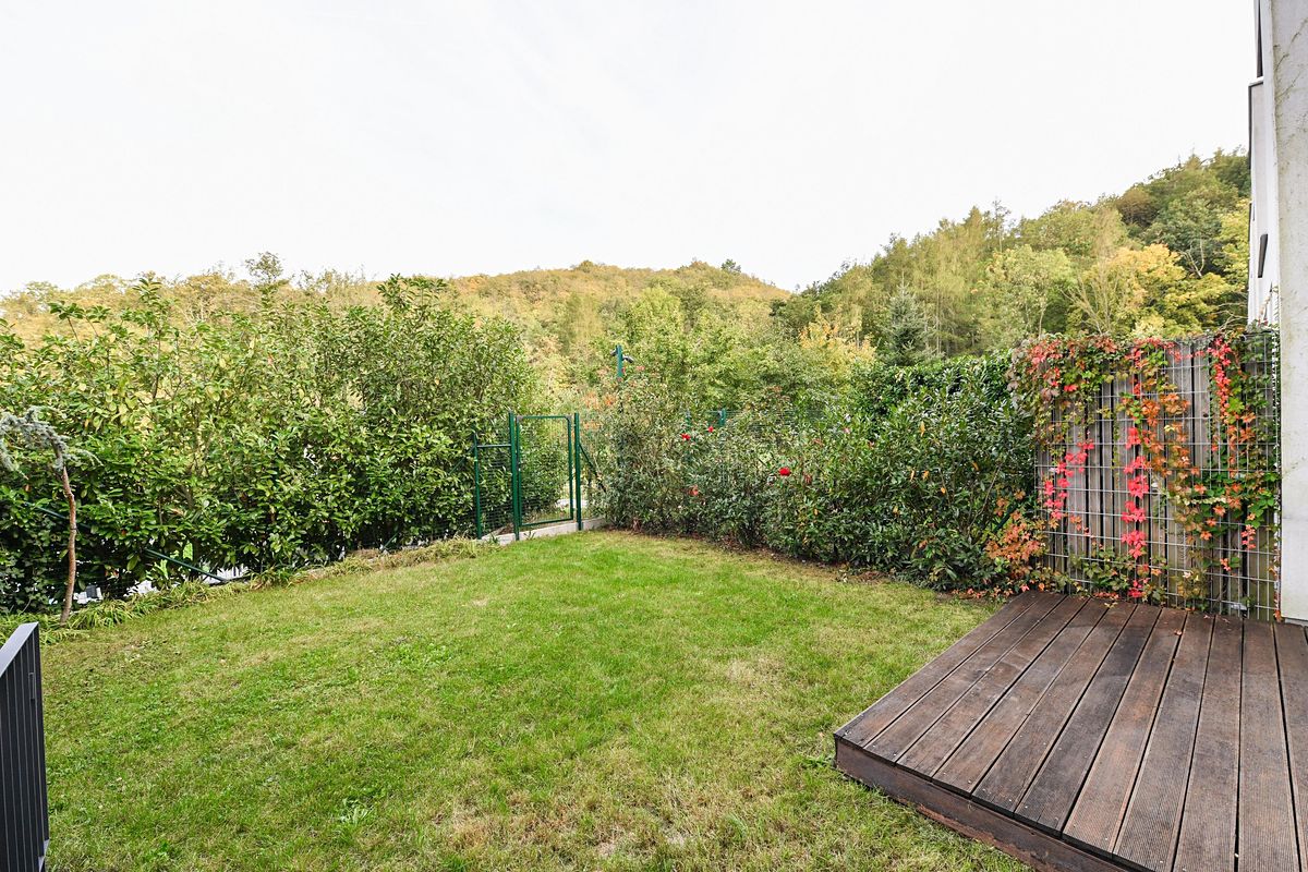 Pronájem rodinného domu 210 m², pozemek 207 m² – fotografie 4