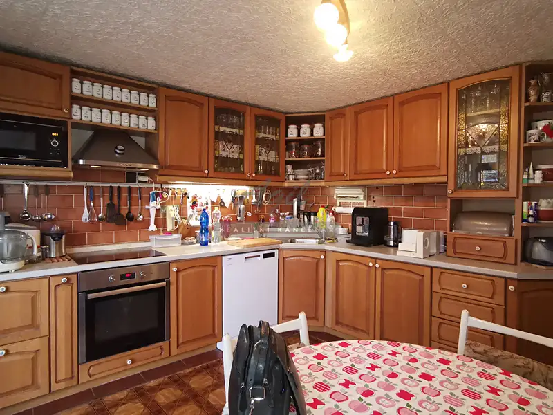 Prodej rodinného domu 200 m², pozemek 312 m², Brno – náhled fotky 2
