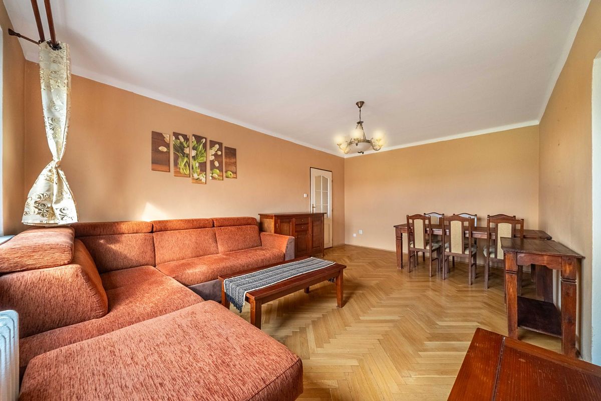 Pronájem bytu 3+1 69 m² – fotografie 4