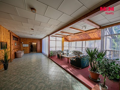 Комерційне приміщення на продаж, 2 200 м² (3 з 30)