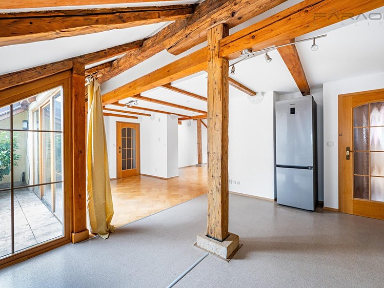 Комерційне приміщення в оренду, 221 м² (6 з 19)