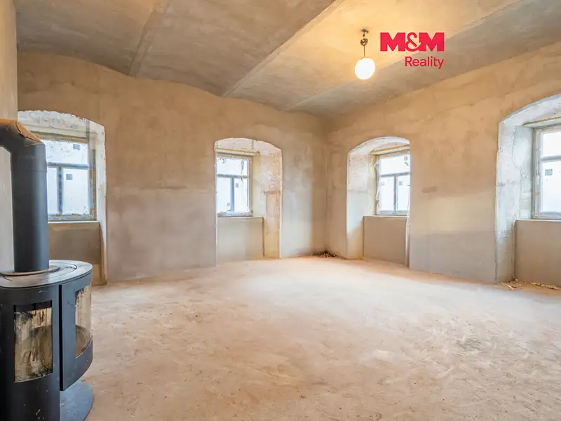 Prodej rodinného domu 205 m², pozemek 456 m², Krejnice – náhled fotky 1
