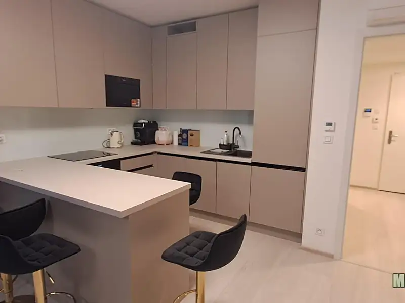 Pronájem bytu 2+kk 119 m², Praha – náhled fotky 3