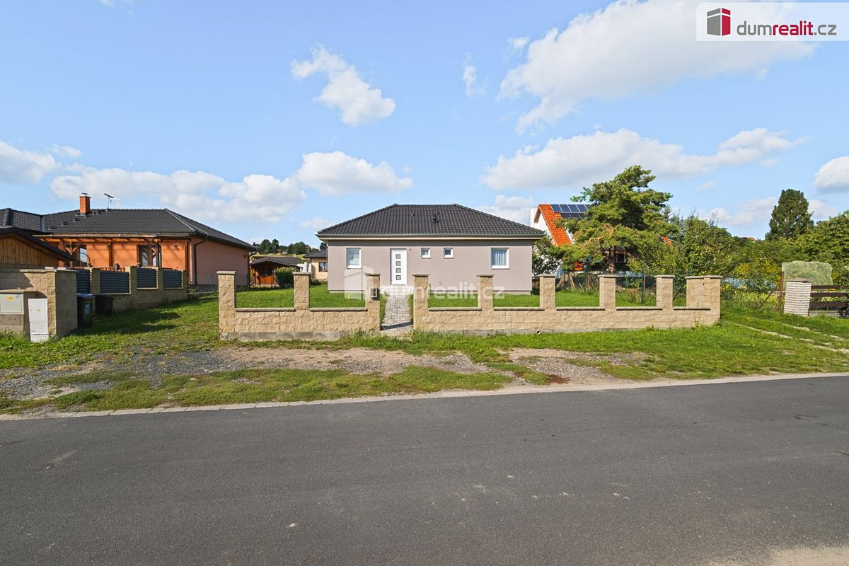 Prodej rodinného domu 73 m², pozemek 795 m² – fotografie 3