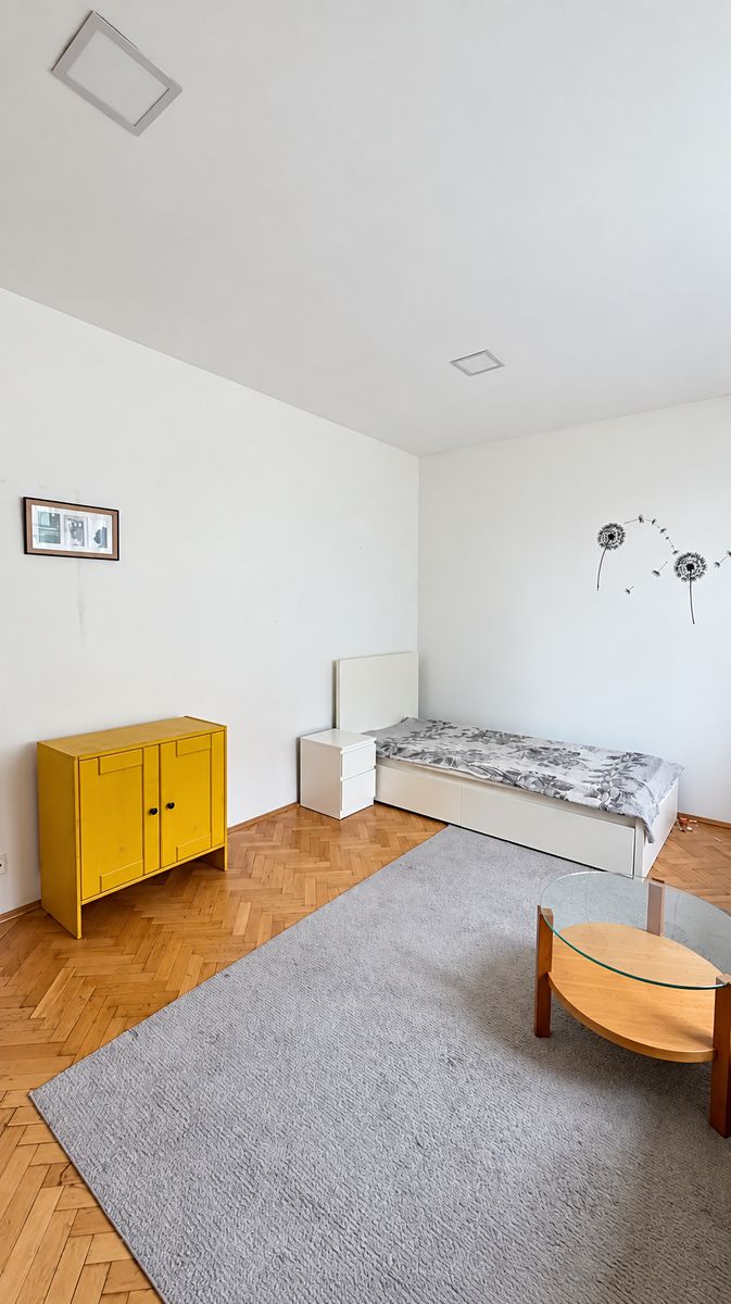 Pronájem bytu 1+kk 32 m² – fotografie 2