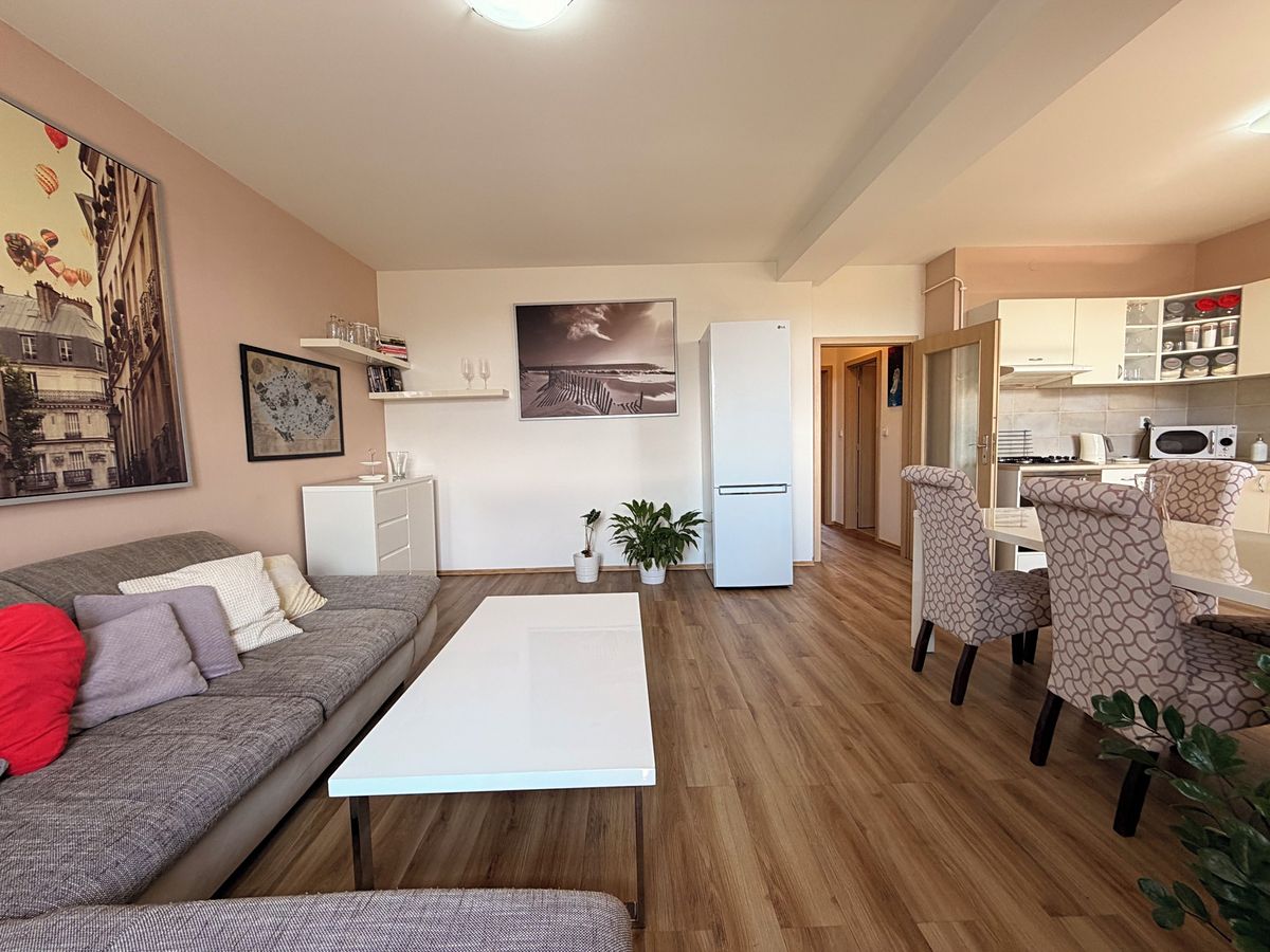 Pronájem bytu 3+kk 78 m² – fotografie 4