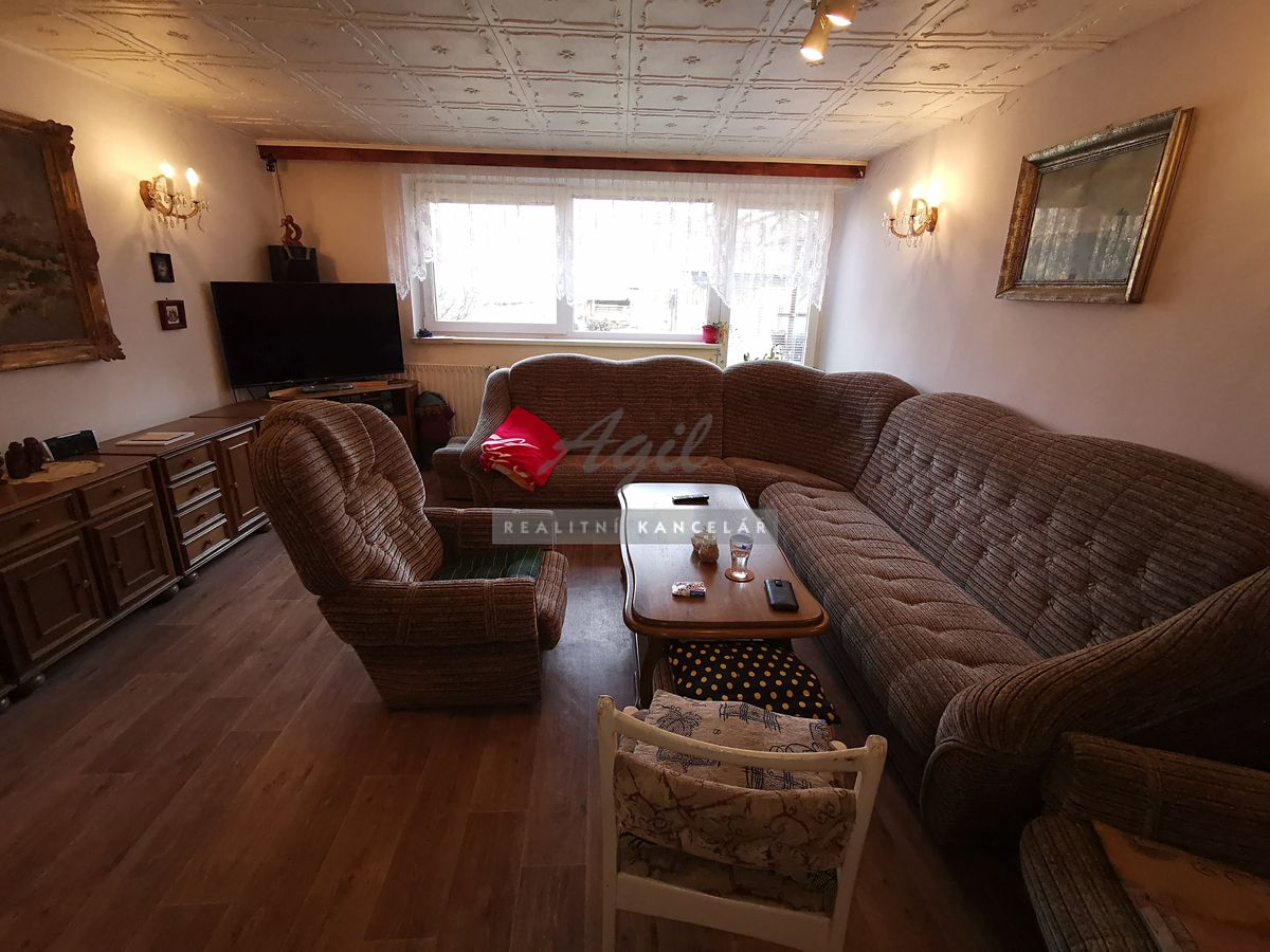 Prodej rodinného domu 200 m², pozemek 312 m² – fotografie 3