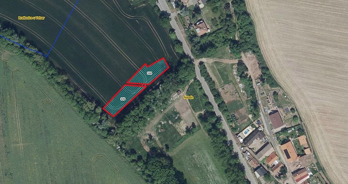 Prodej pole 1154 m², Černuc – fotka 1 z 3