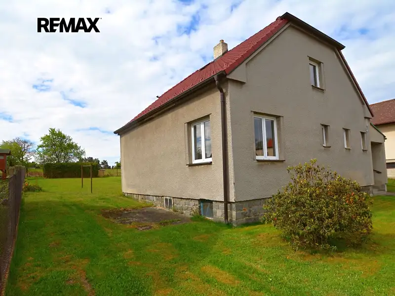 Prodej rodinného domu 187 m², pozemek 344 m², Olešnice – náhled fotky 2