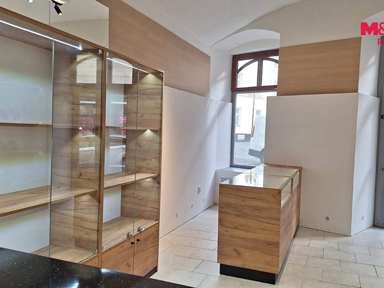 Комерційне приміщення в оренду, 35 м² (3 з 11)