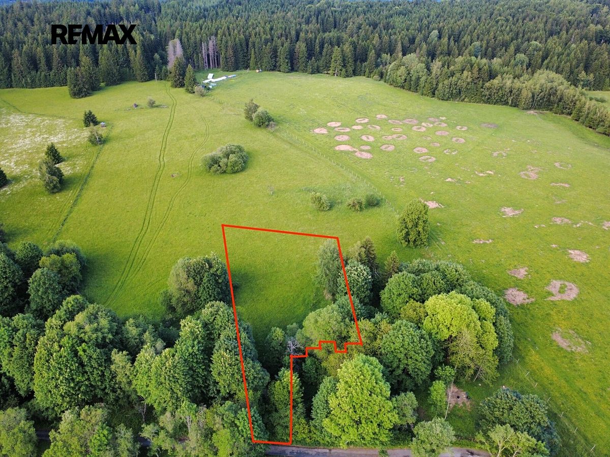 Prodej stavebního pozemku 2281 m² – fotografie 2