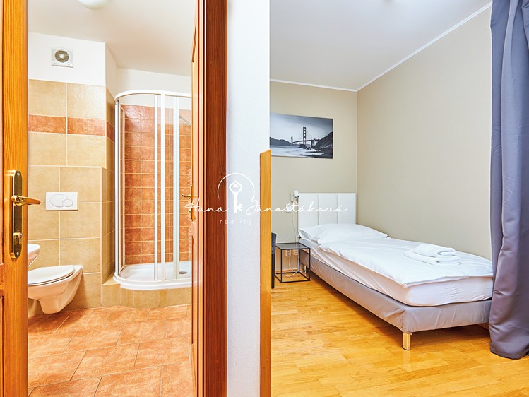 Prodej komerčního prostoru, 270 m² (12 z 28)