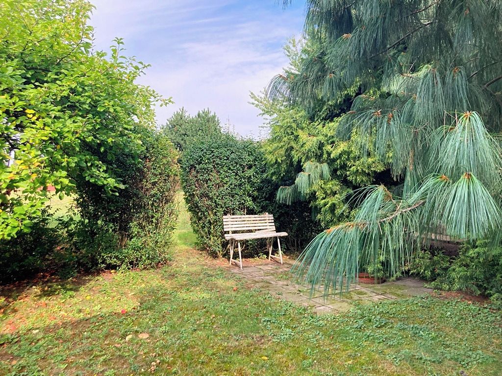 Prodej rodinného domu 255 m², pozemek 1127 m²