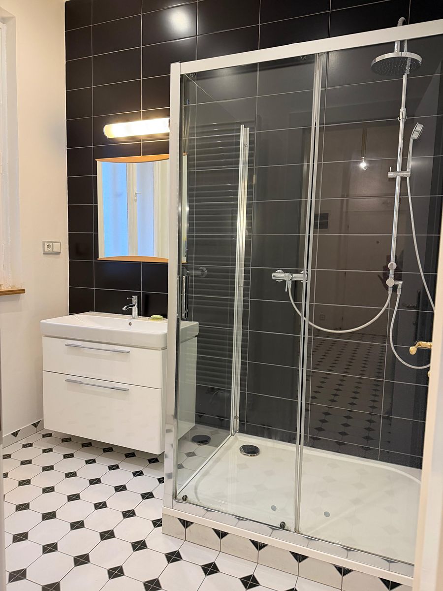 Pronájem bytu 2+kk 58 m² – fotografie 2