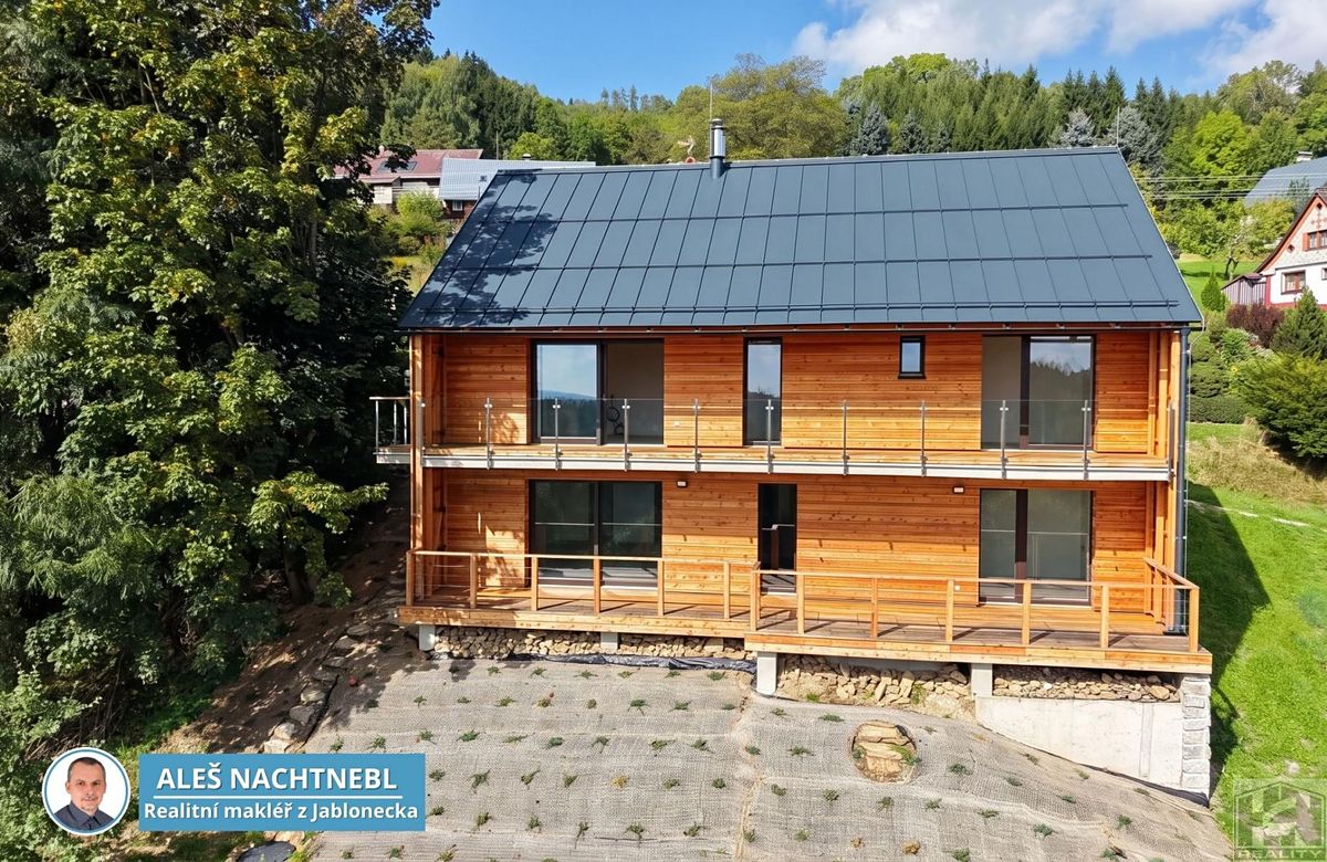 Prodej rodinného domu 166 m², pozemek 2394 m²