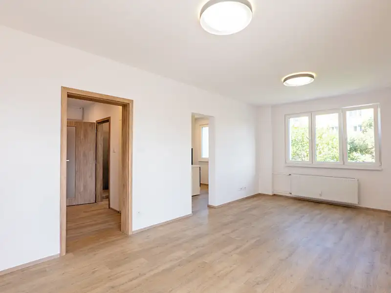 Prodej bytu 3+1 76 m², Praha – náhled fotky 2