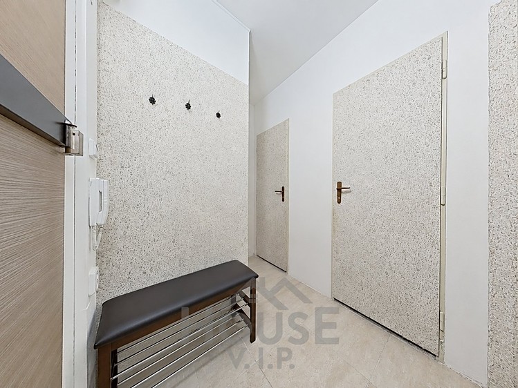 Prodej bytu 1+1, 30 m² (9 z 17)