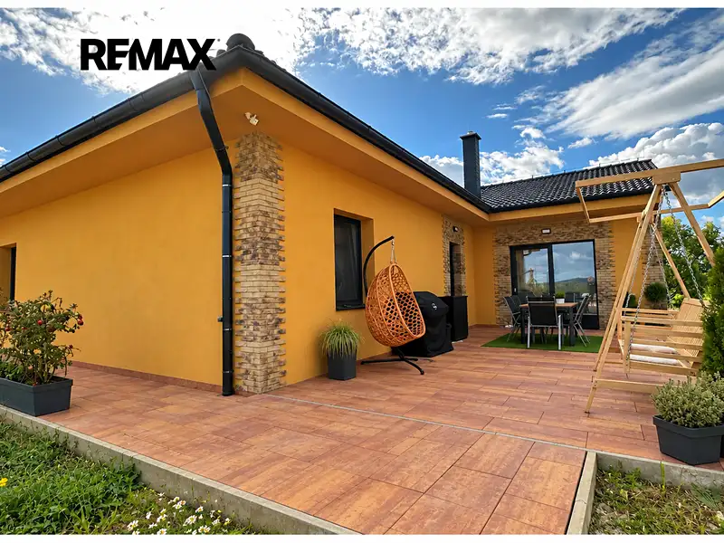 Prodej rodinného domu 168 m², pozemek 1500 m², Modlany – náhled fotky 3