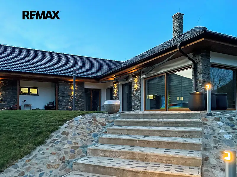 Prodej rodinného domu 255 m², pozemek 1650 m², Štramberk – náhled fotky 2