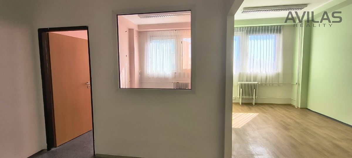 Pronájem kanceláře 37 m² – fotografie 4