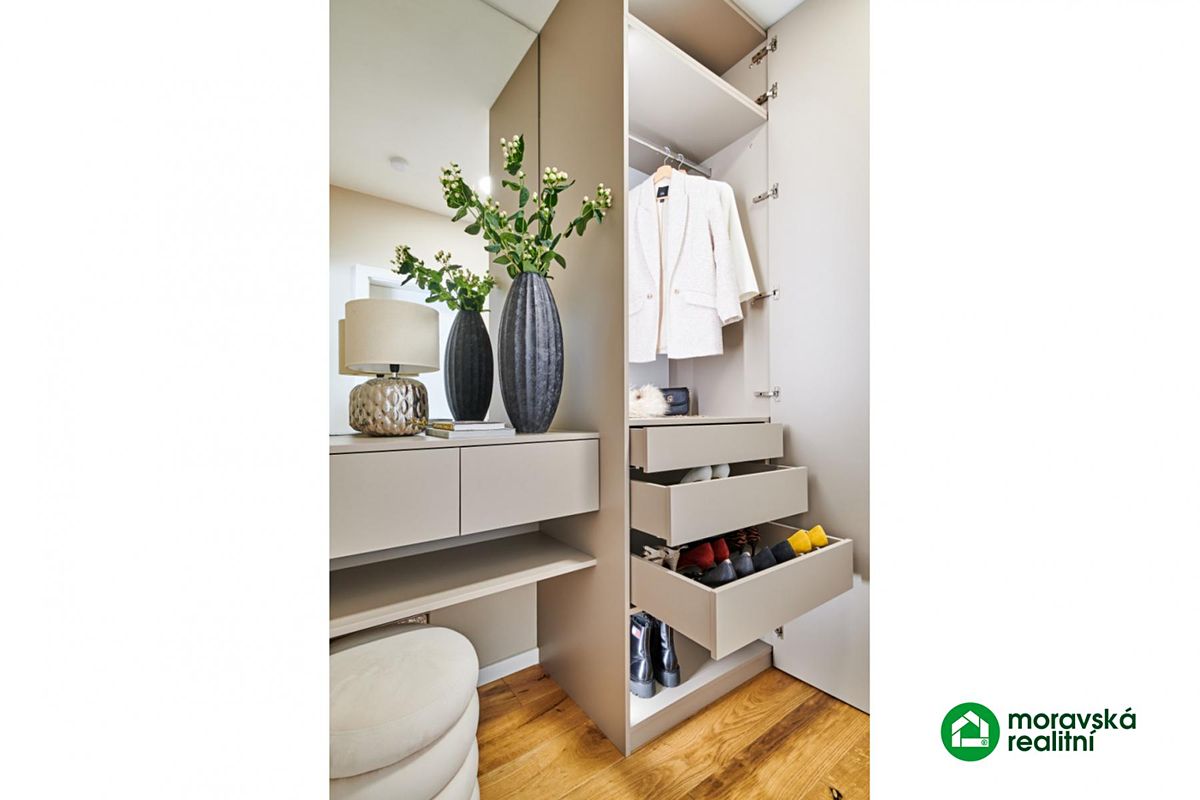 Pronájem bytu 2+kk 50 m² – fotografie 4