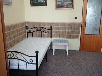 Pronájem bytu pokoje 22 m²