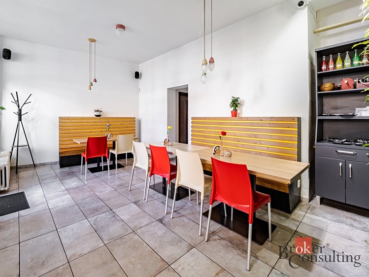 Prodej komerčního prostoru, 200 m² (8 z 11)