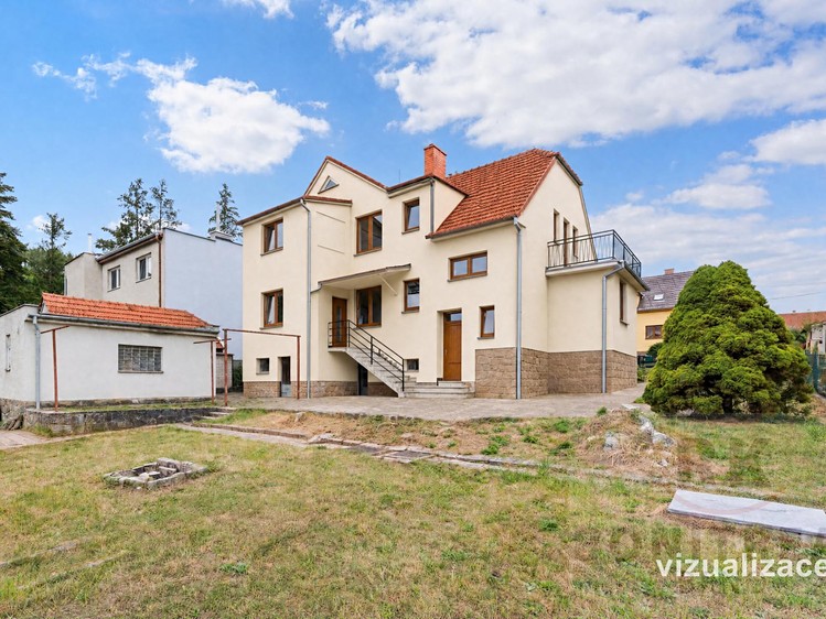 Prodej domu, 267 m² (1 z 32)