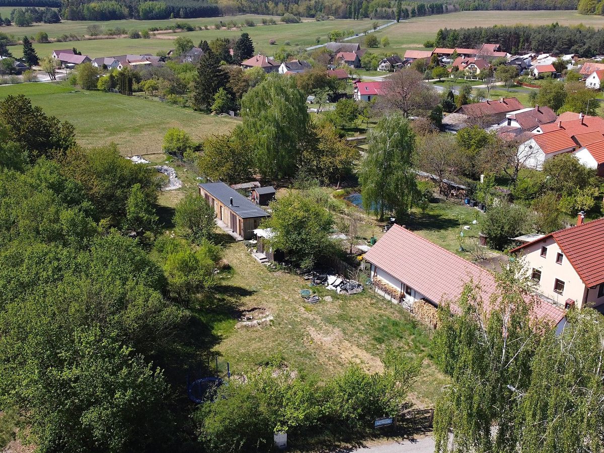 Prodej stavebního pozemku 1250 m²