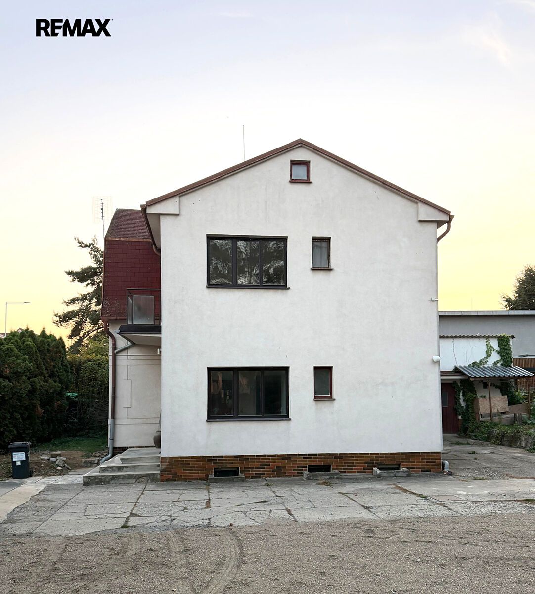 Pronájem rodinného domu 168 m², pozemek 1367 m²