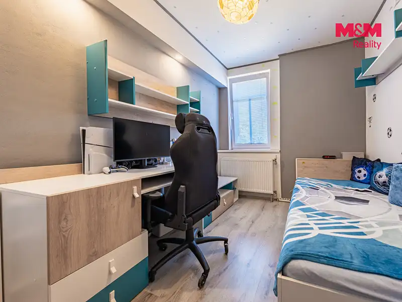 Prodej rodinného domu 200 m², pozemek 346 m², Komárov – náhled fotky 3