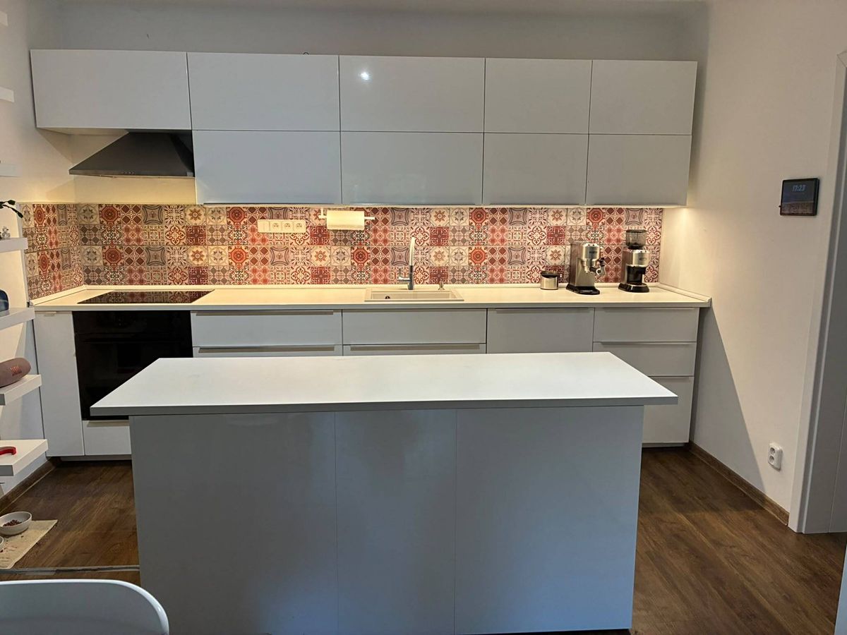 Prodej rodinného domu 194 m², pozemek 355 m² – fotografie 2