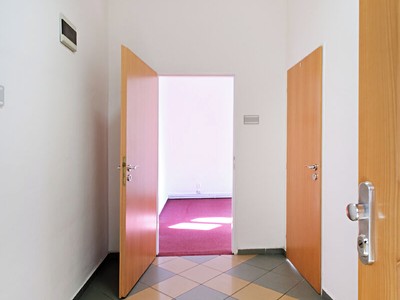 Gewerbefläche zur Miete, 90 m² (3 von 19)