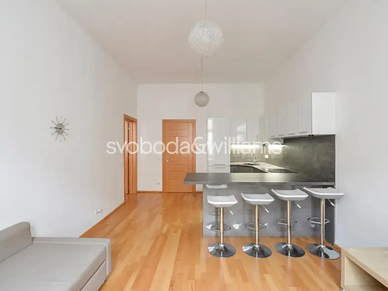 Pronájem bytu 2+kk 56 m², Praha – náhled fotky 2