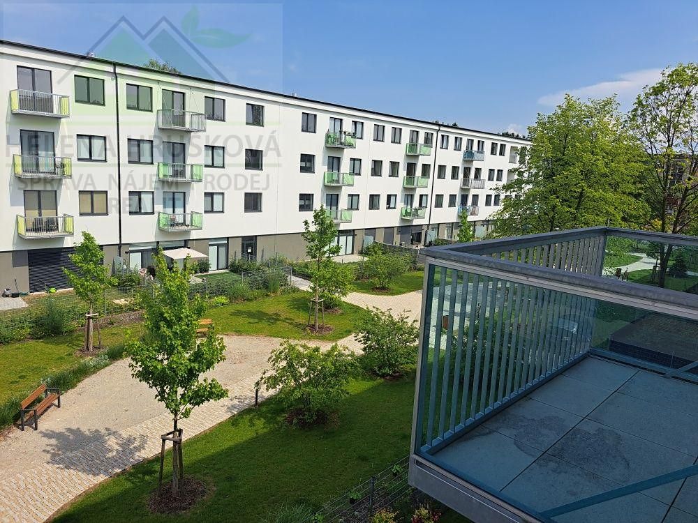 Pronájem bytu 2+kk 44 m² – fotografie 4