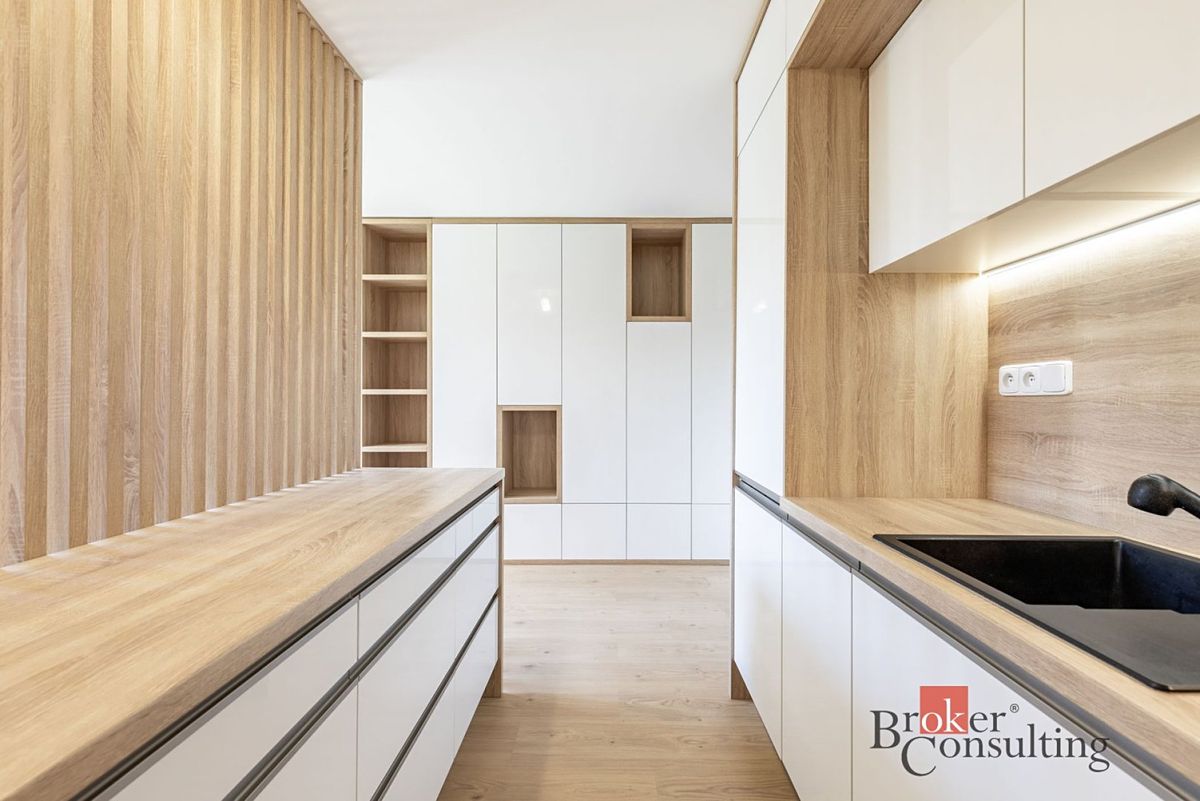 Prodej bytu 1+kk 33 m² – fotografie 2