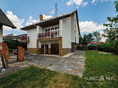 Prodej rodinného domu 330 m², pozemek 1002 m²
