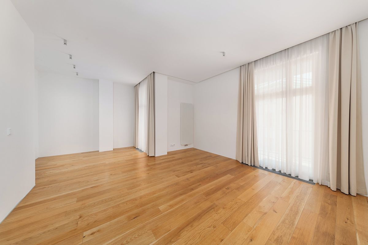Pronájem bytu 5+kk 184 m² – fotografie 3