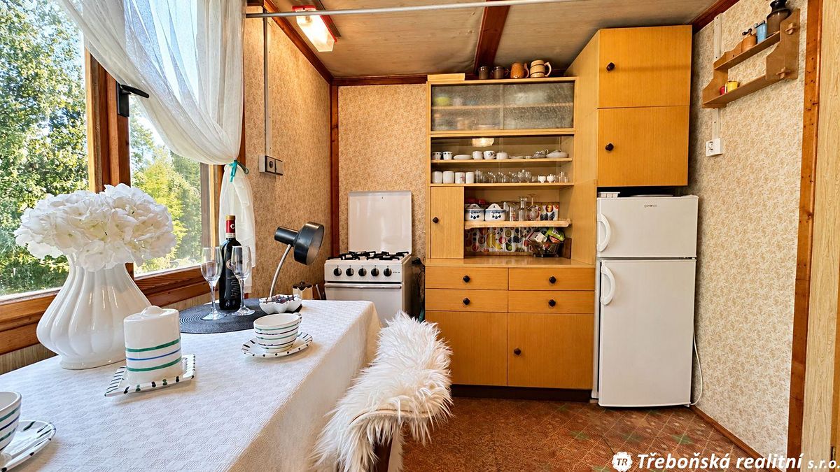 Prodej chaty 25 m², pozemek 158 m² – fotografie 4