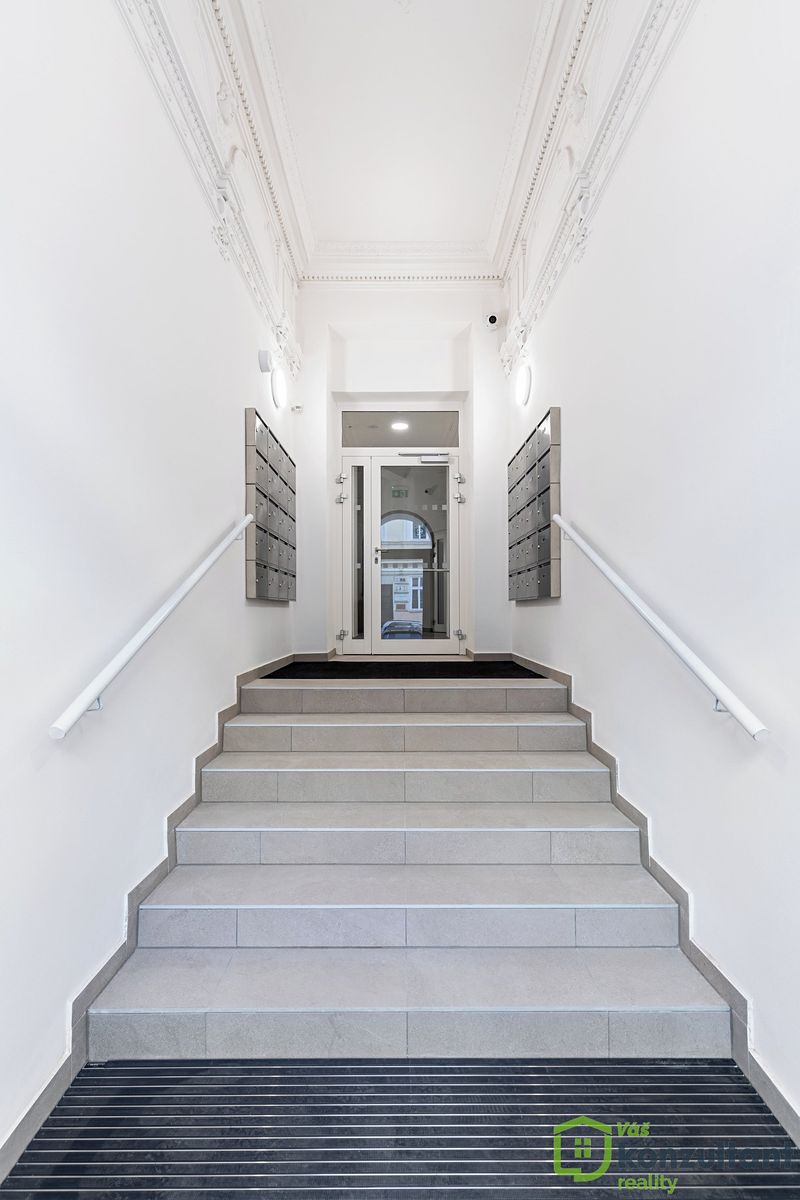 Pronájem bytu 1+kk 27 m² – fotografie 4